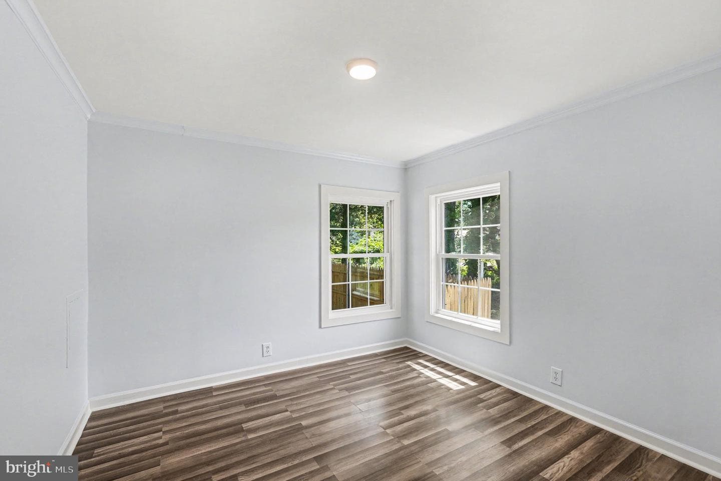 3301 Stratford Street photo 18