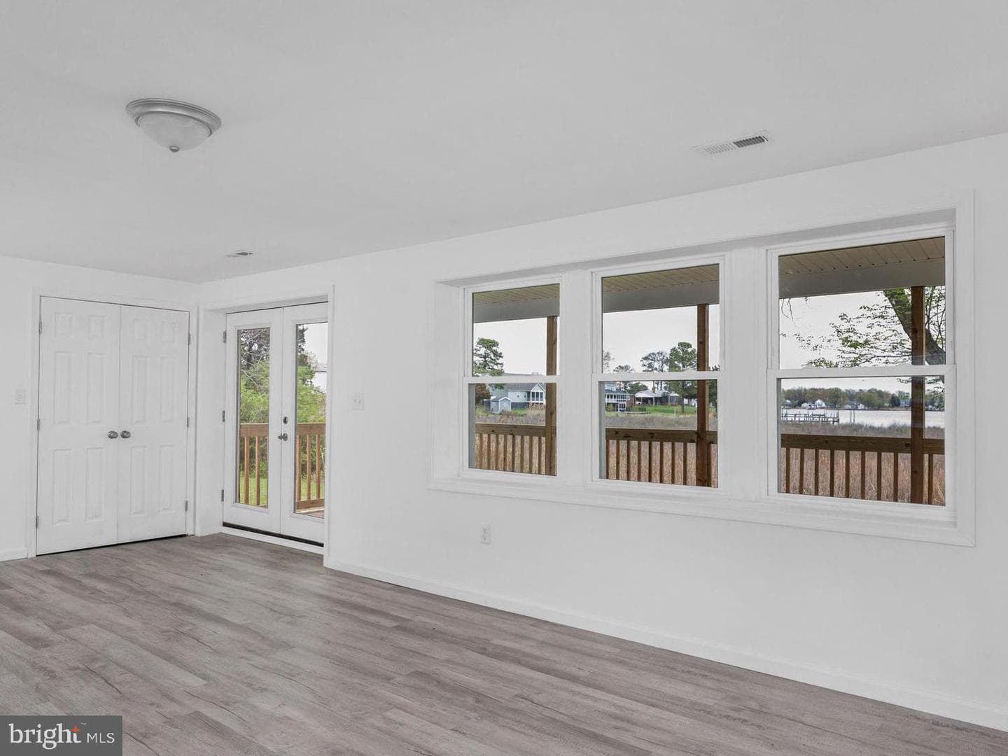 1058 Shore Drive photo 10