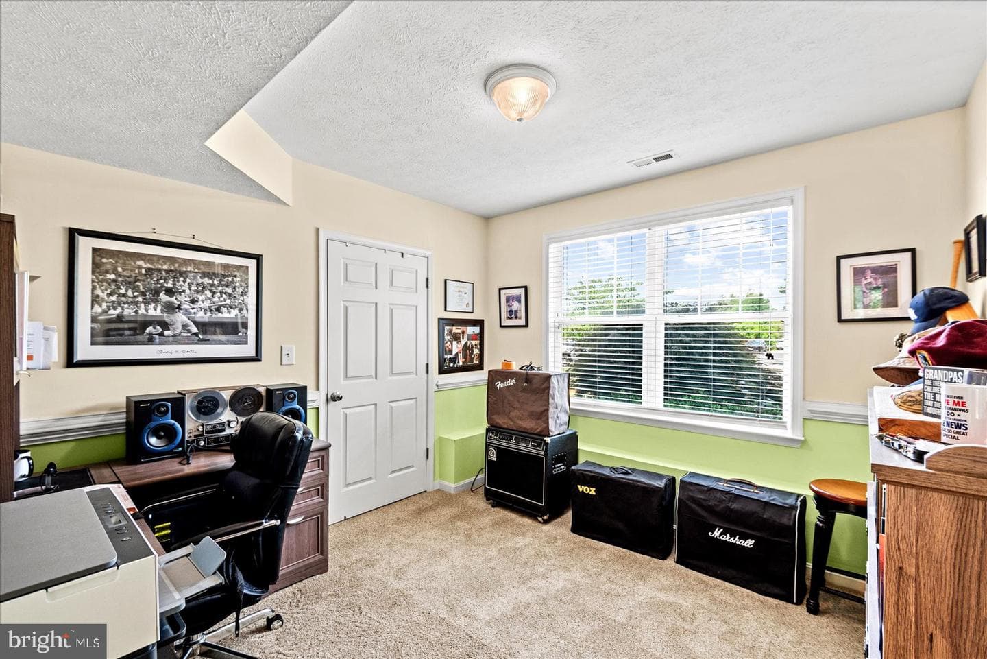 302 Forest Avenue photo 35