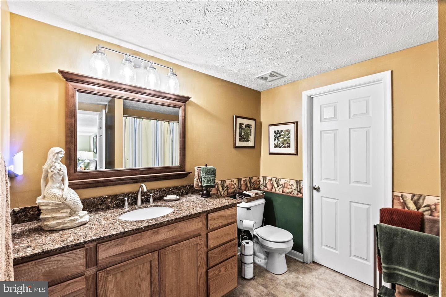 302 Forest Avenue photo 36