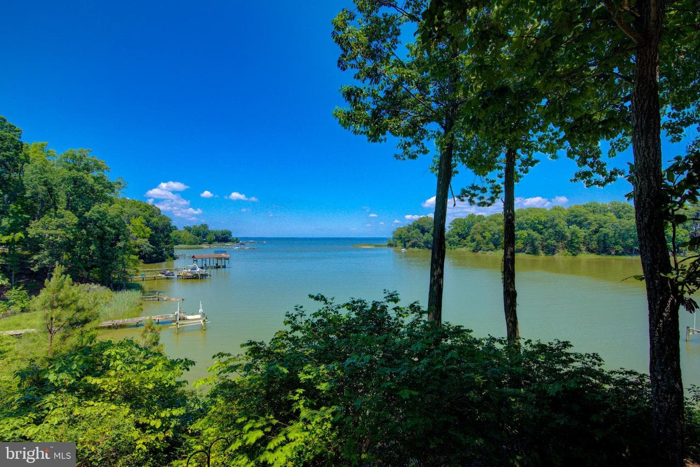 579 Bay Pointe Drive photo 11