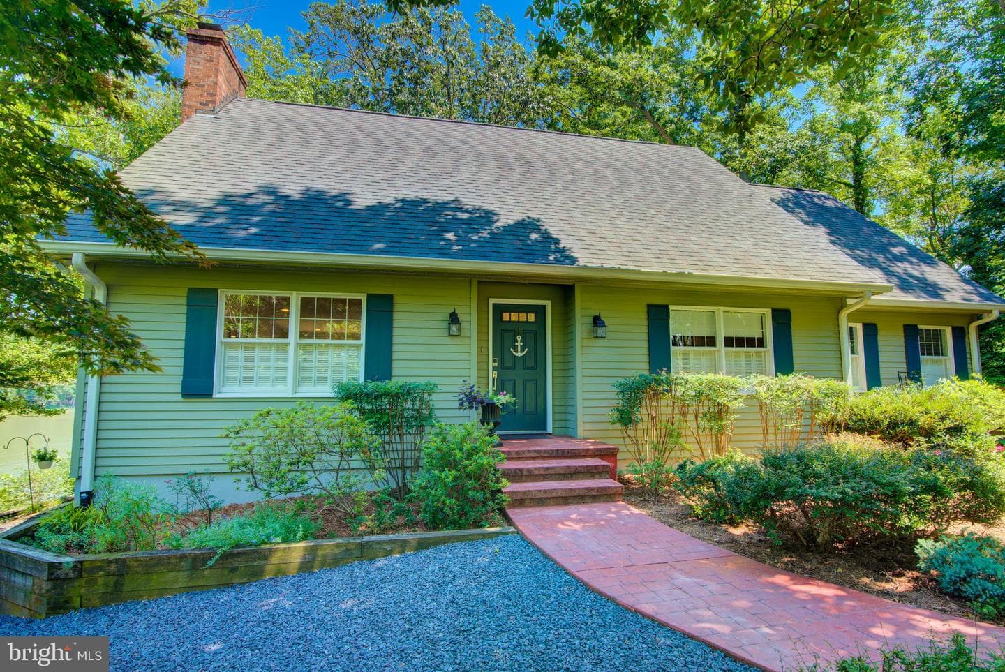 579 Bay Pointe Drive photo 36