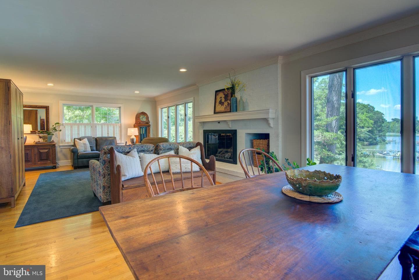 579 Bay Pointe Drive photo 40