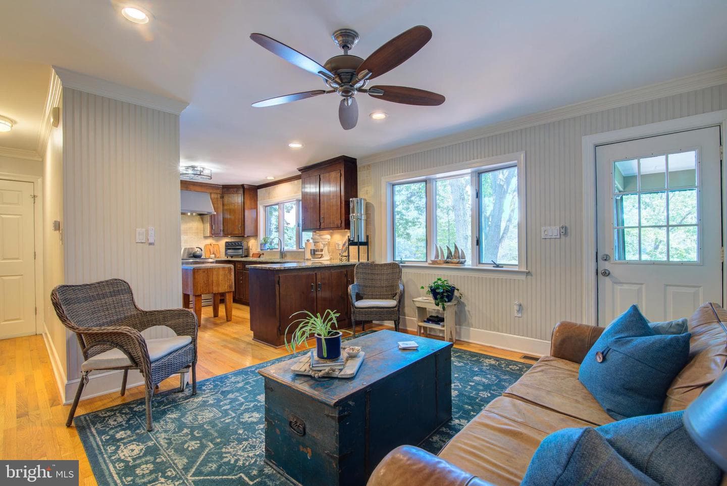 579 Bay Pointe Drive photo 44