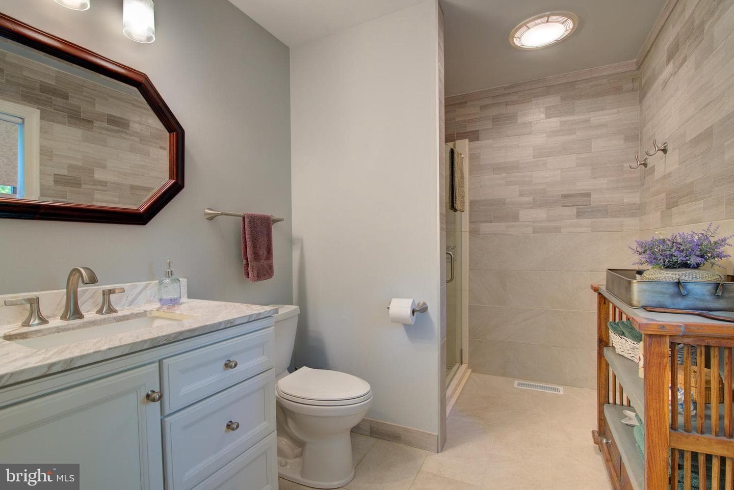 579 Bay Pointe Drive photo 58