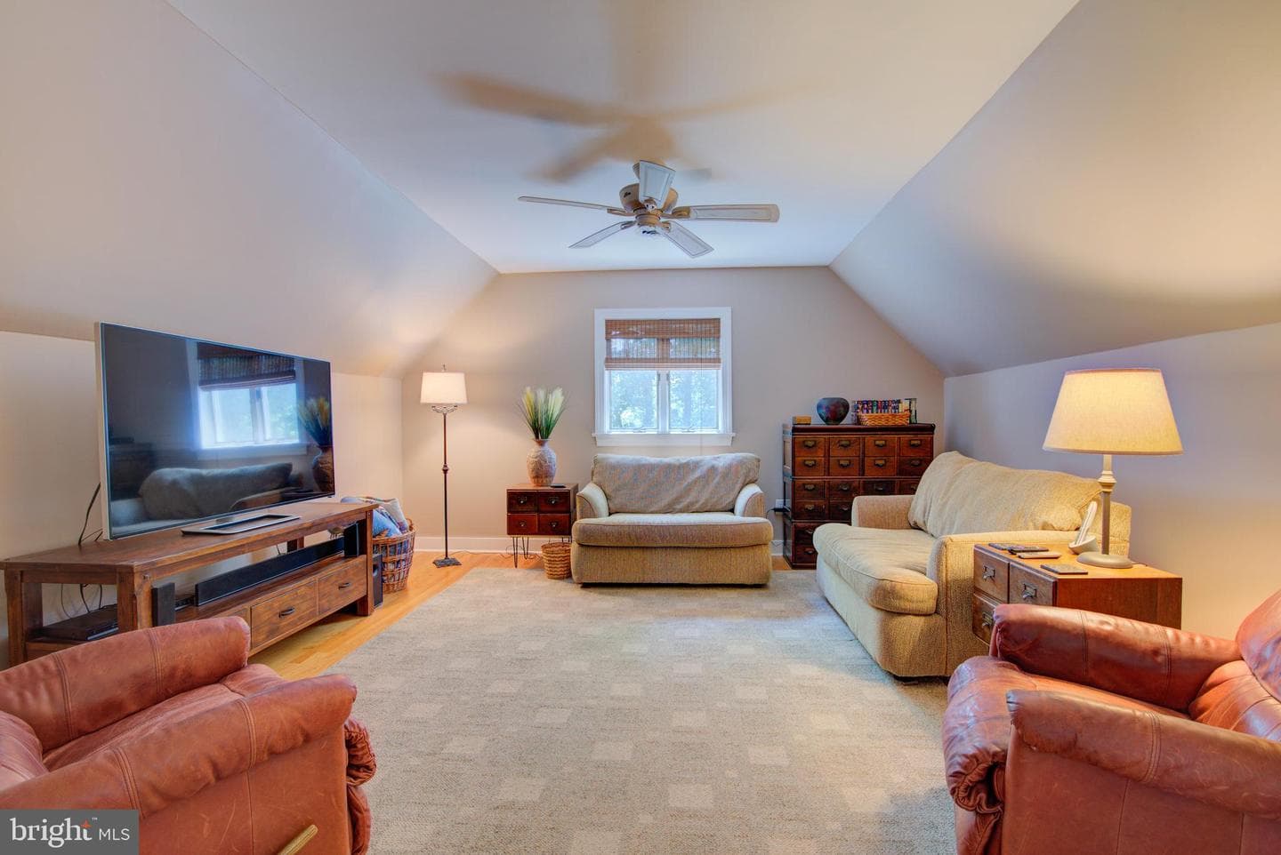 579 Bay Pointe Drive photo 72