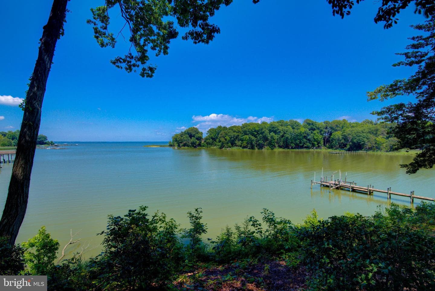 579 Bay Pointe Drive photo 8