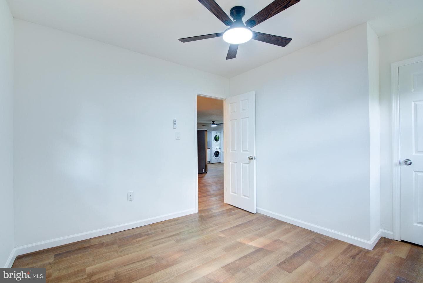 107 Federalist Way photo 11