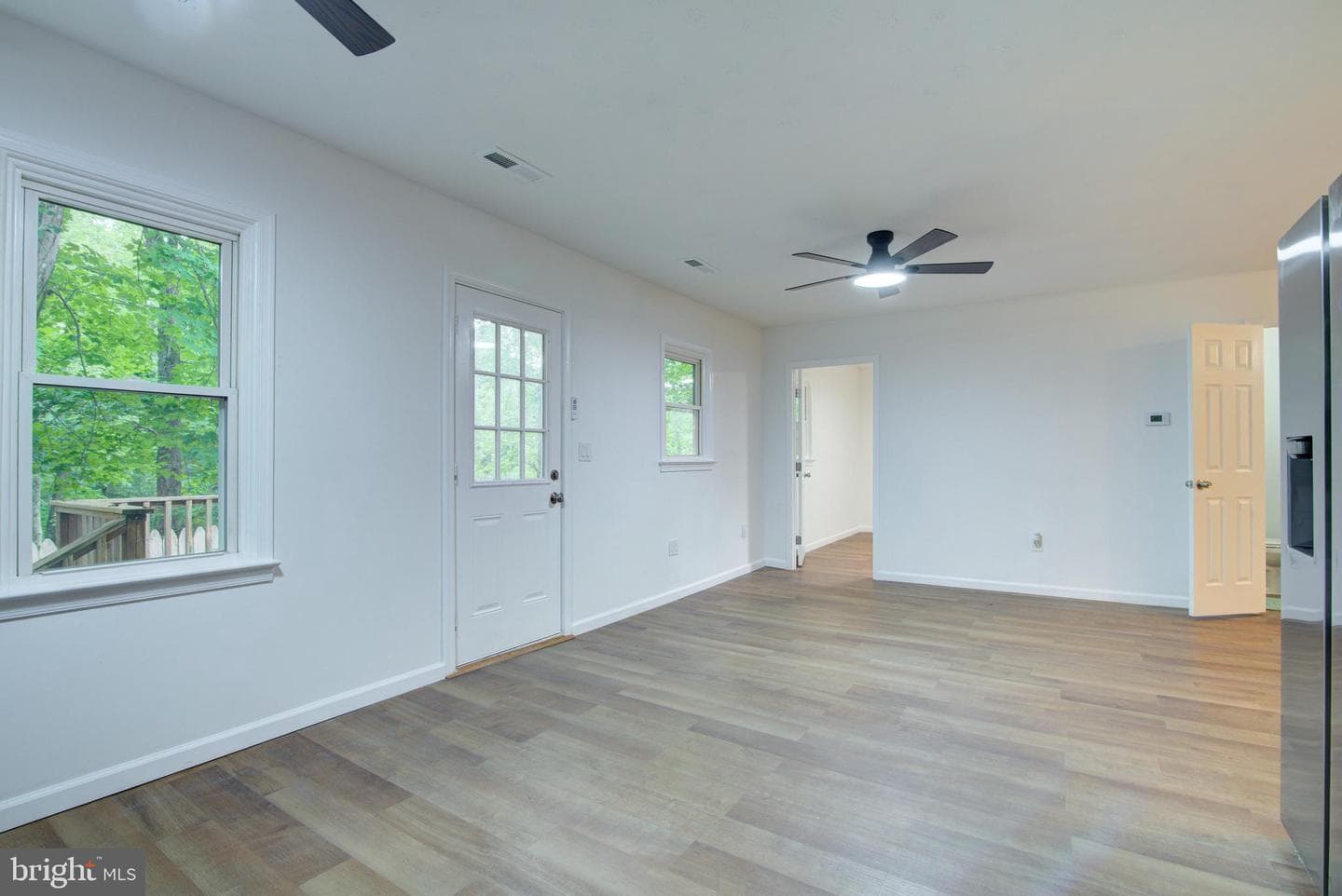 107 Federalist Way photo 19