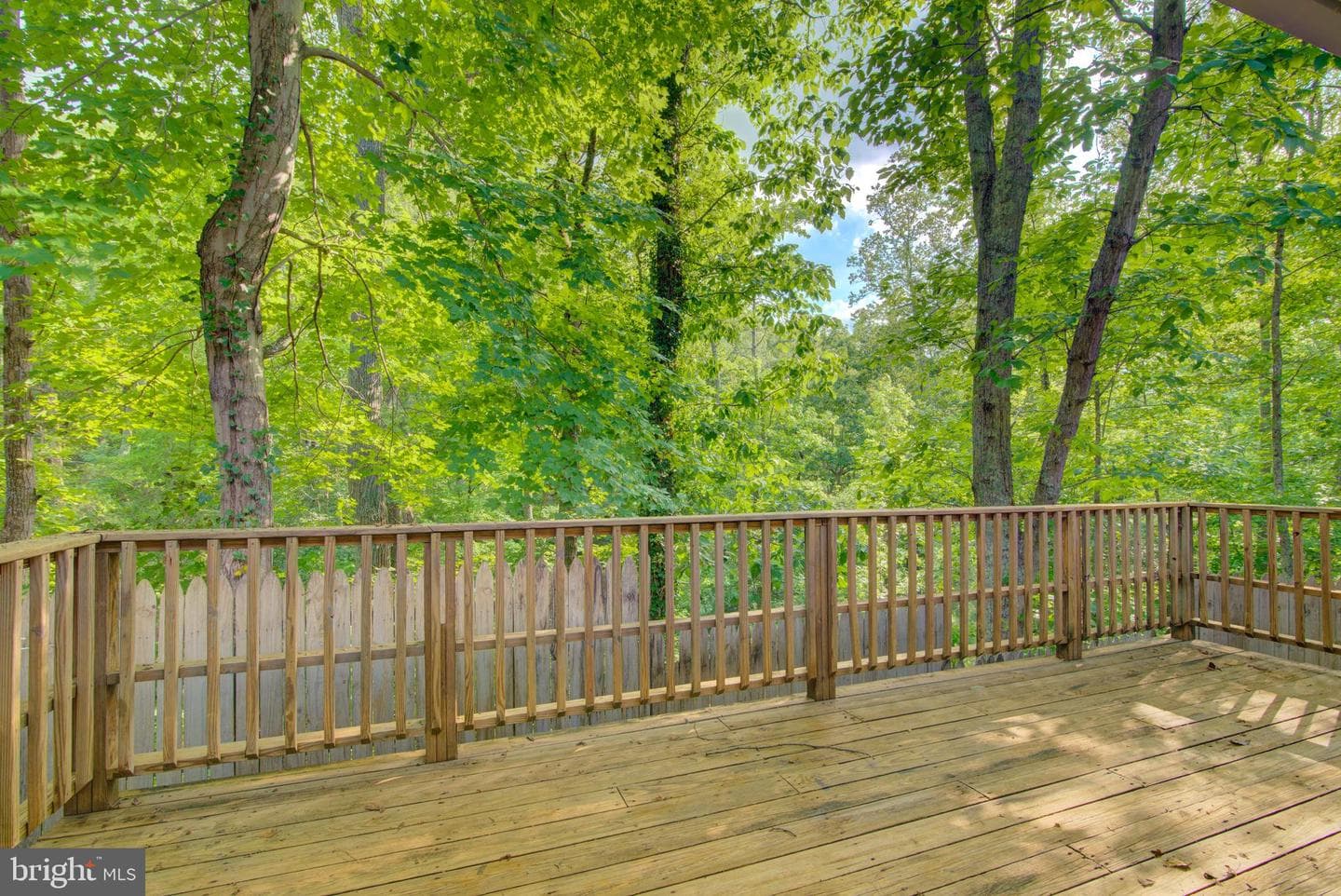 107 Federalist Way photo 27