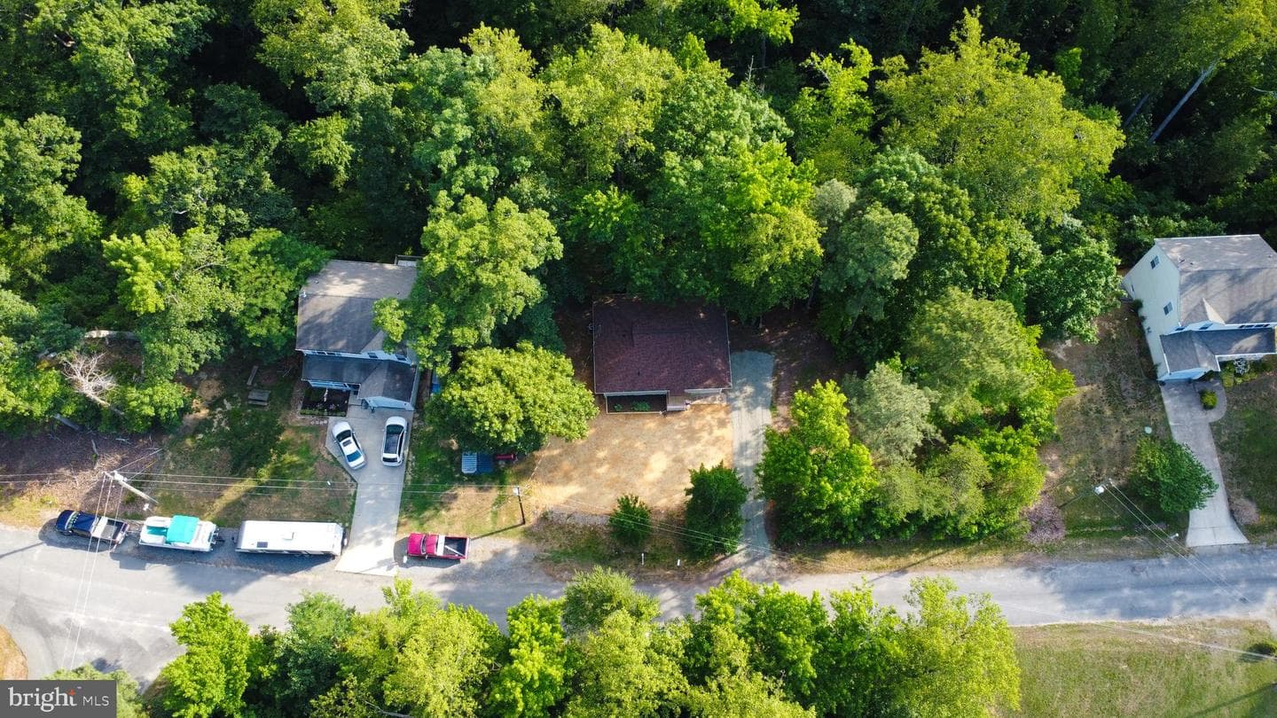 107 Federalist Way photo 35