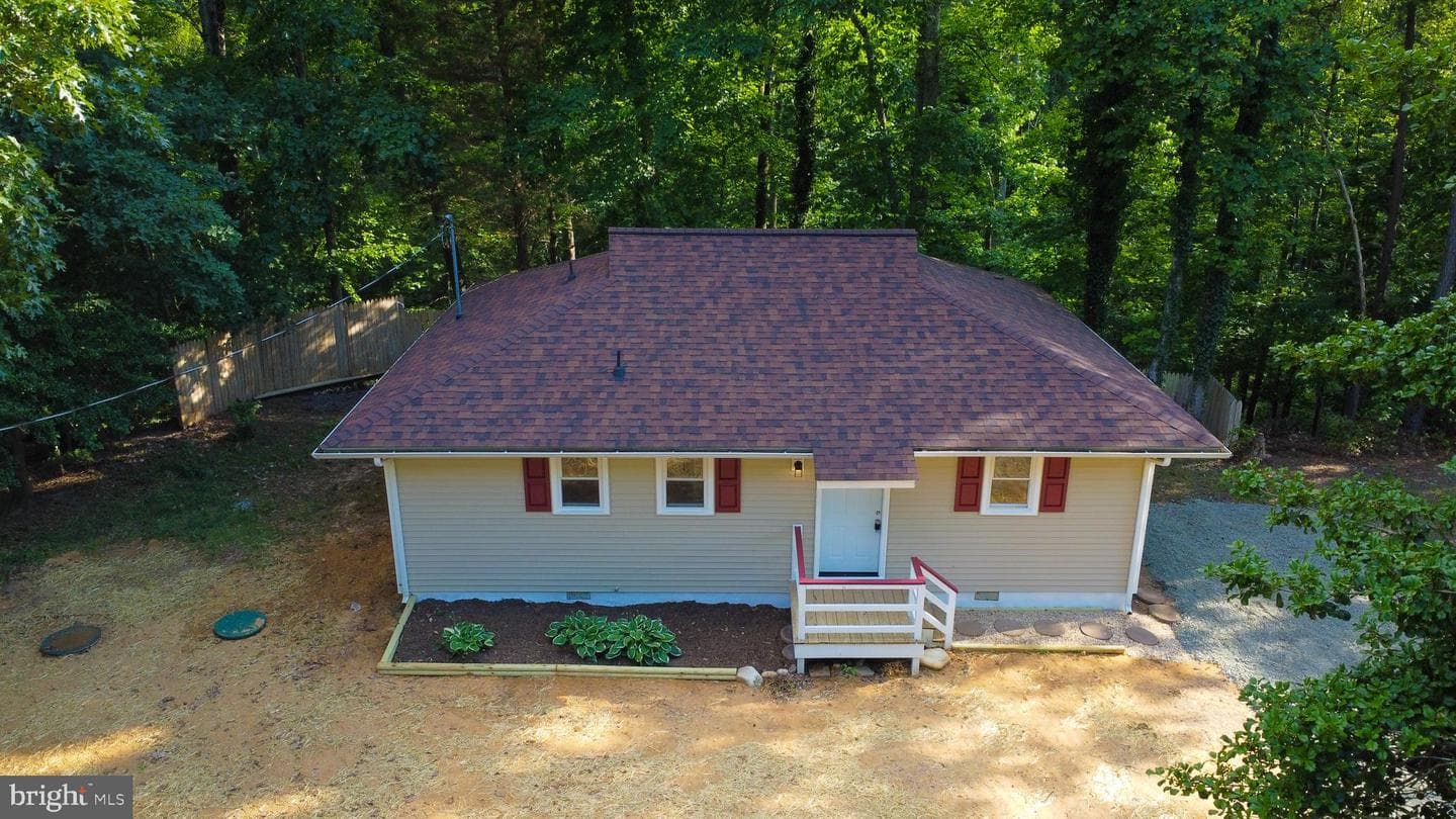 107 Federalist Way photo 4