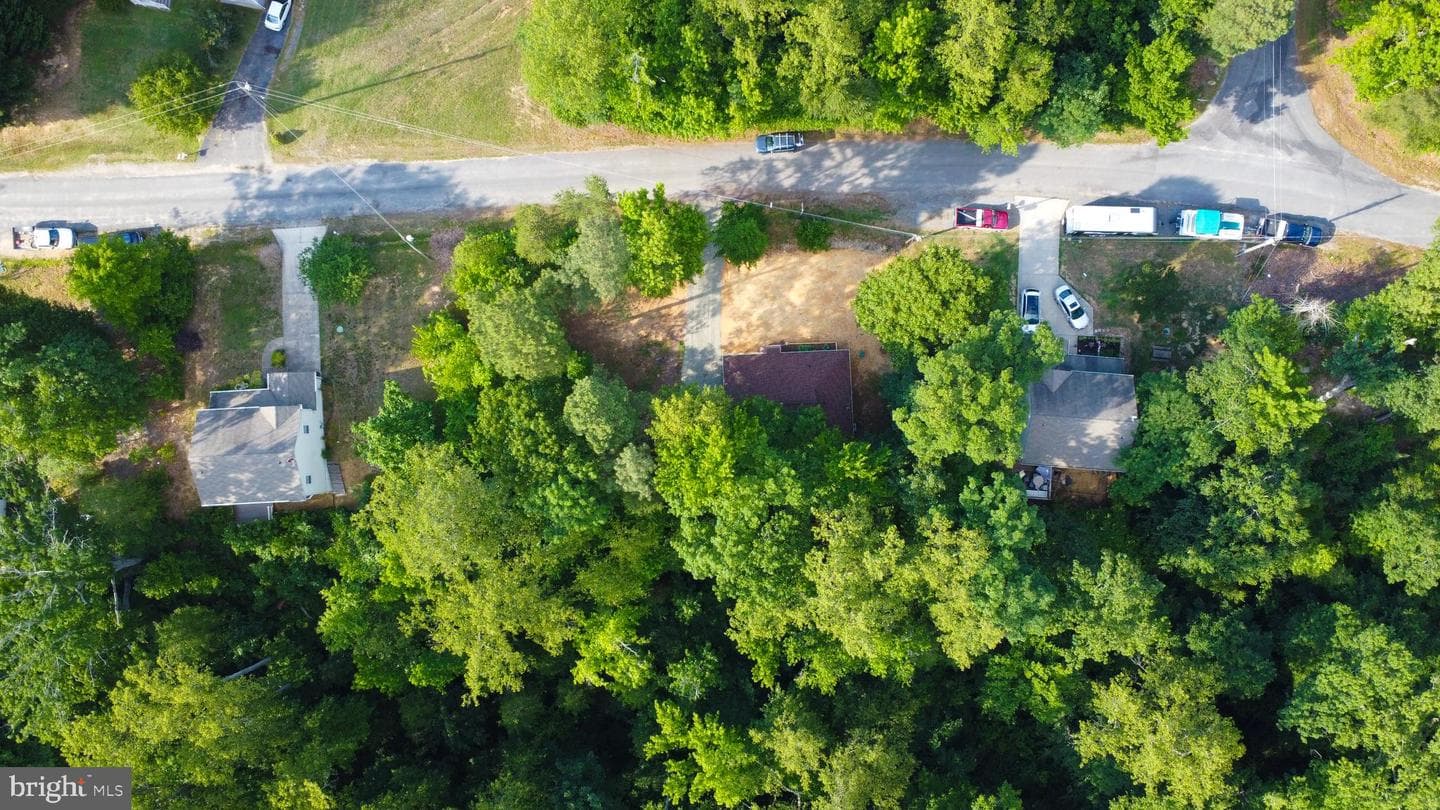 107 Federalist Way photo 44