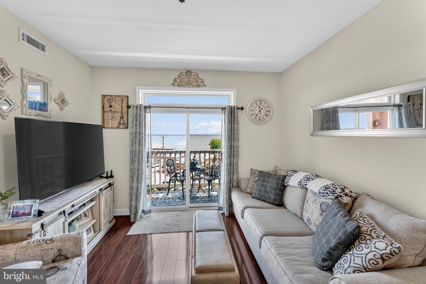103 N Irving Avenue #404 photo 20