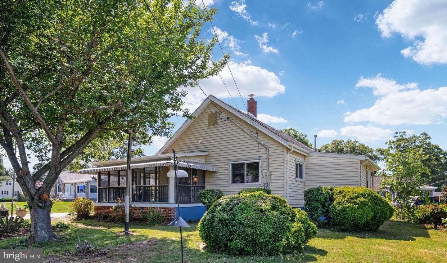 3304 Riverview Drive photo 3