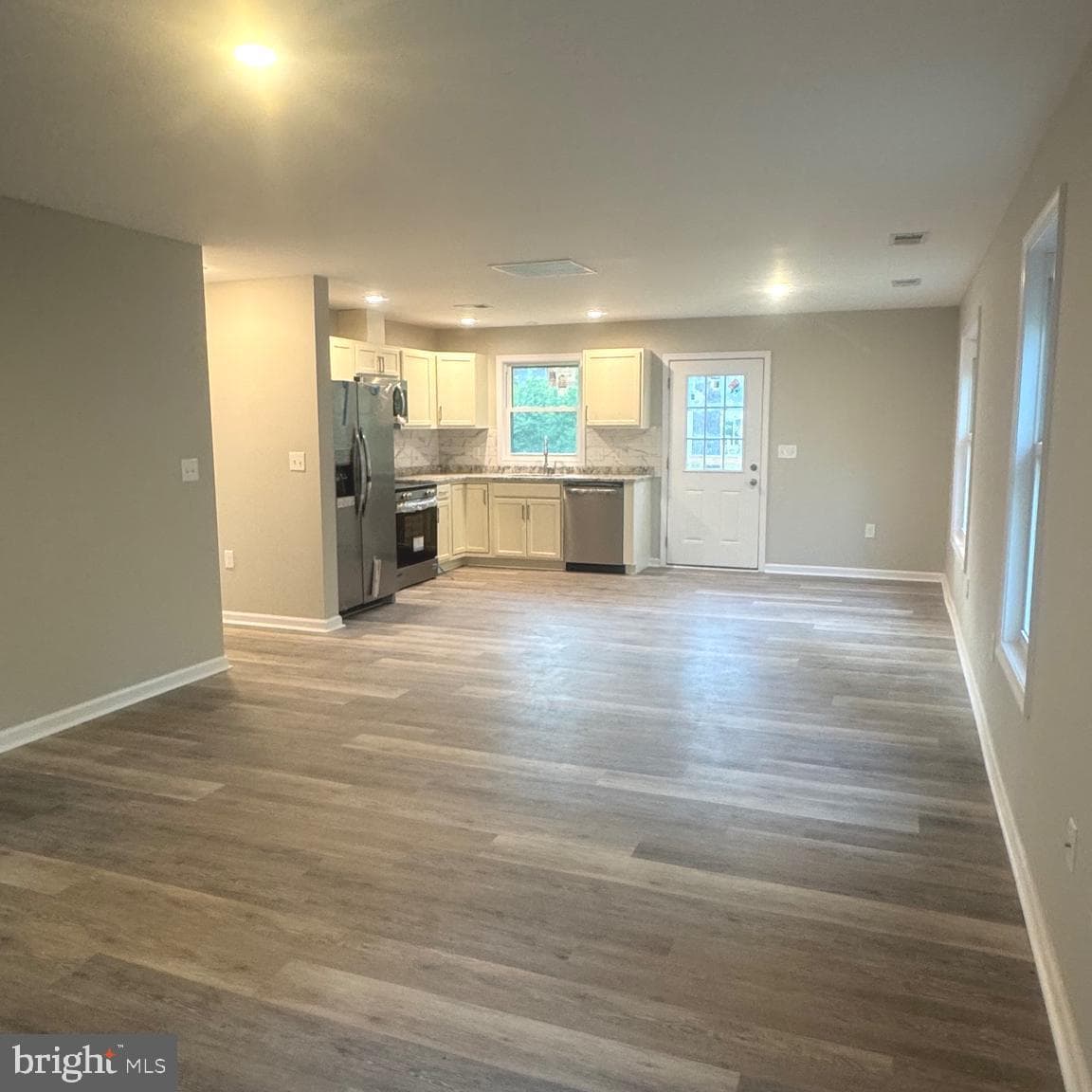 191 Woodbine Drive photo 18