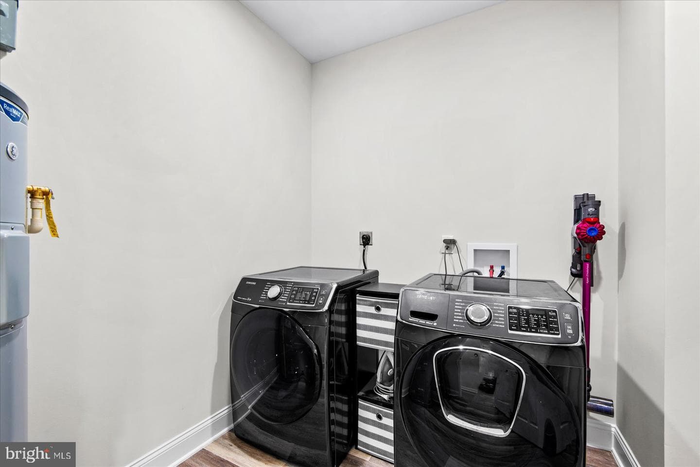 192 Woodmount Drive photo 12