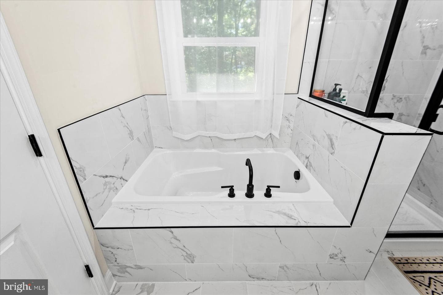 192 Woodmount Drive photo 19