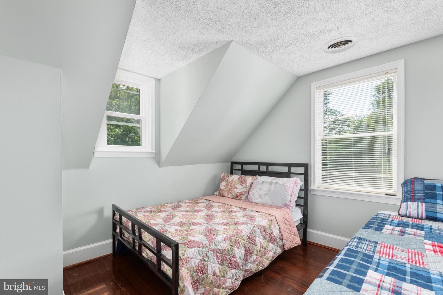 20947 Ridge Road photo 32