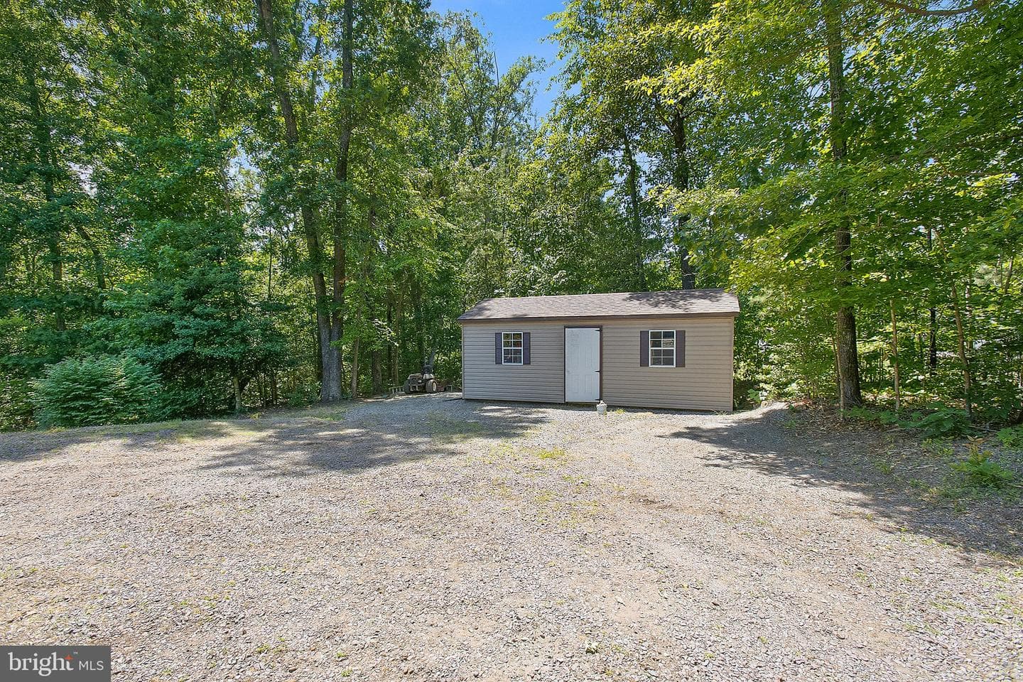 199 Settlers Lane photo 49