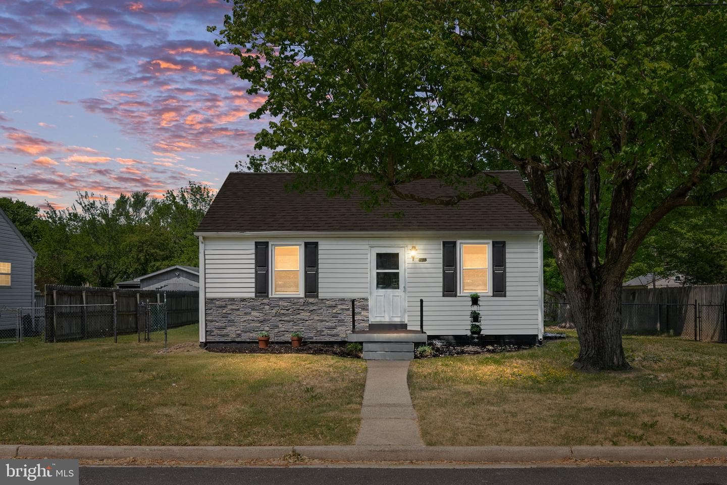 305 Locust Avenue, Colonial Beach
