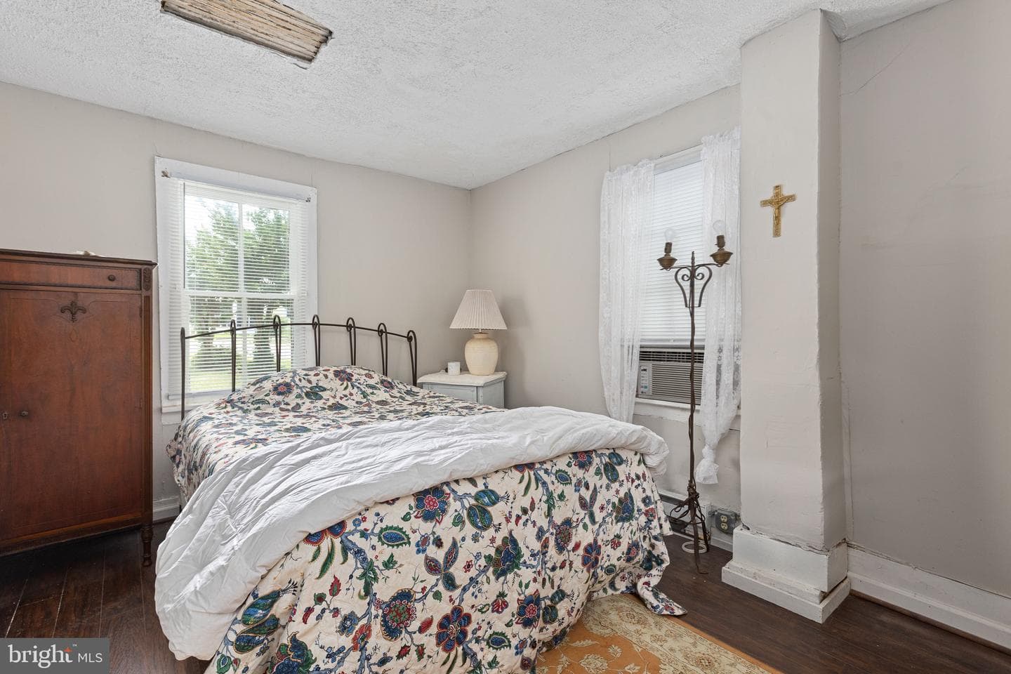 120 Boundary Street photo 13