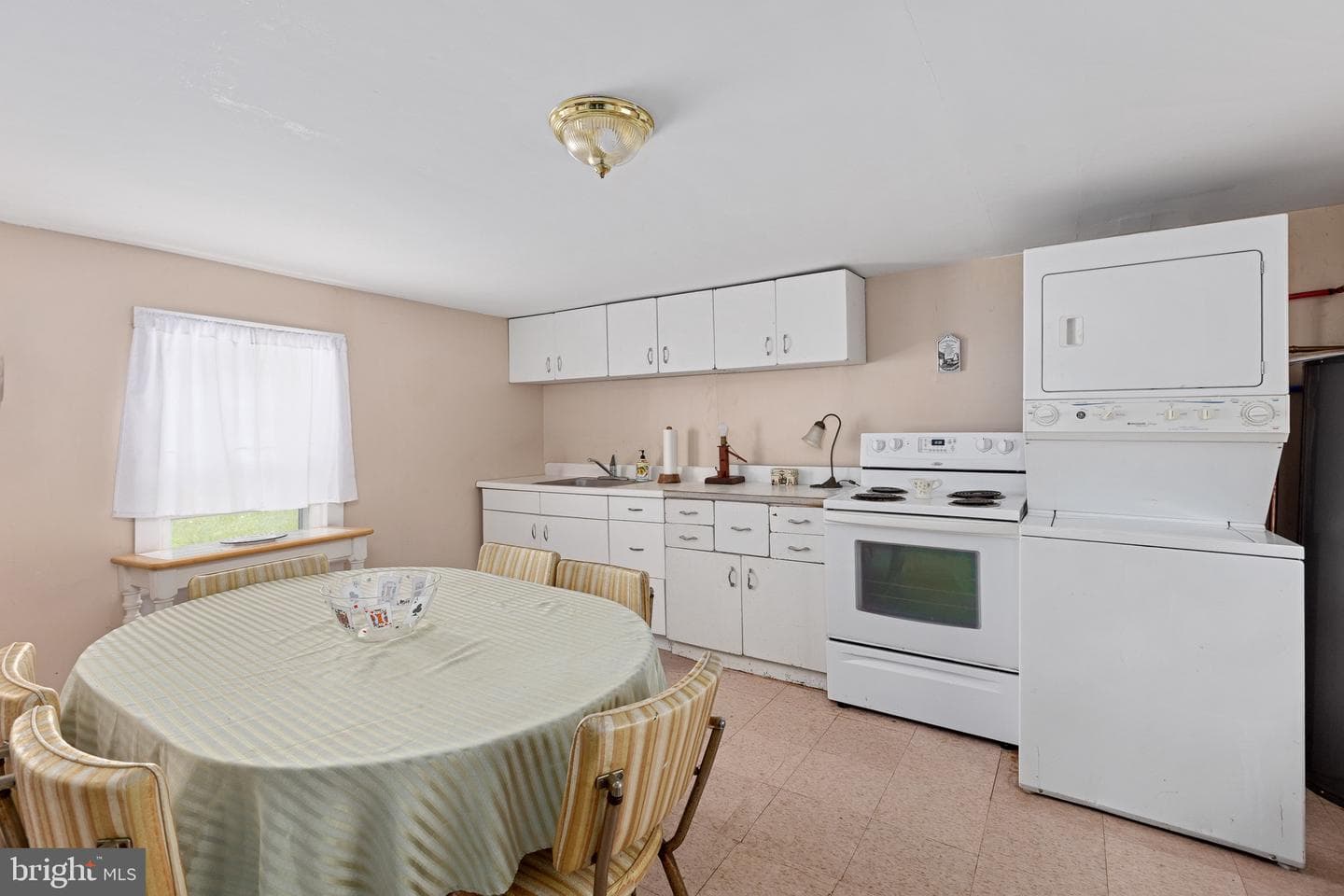120 Boundary Street photo 17