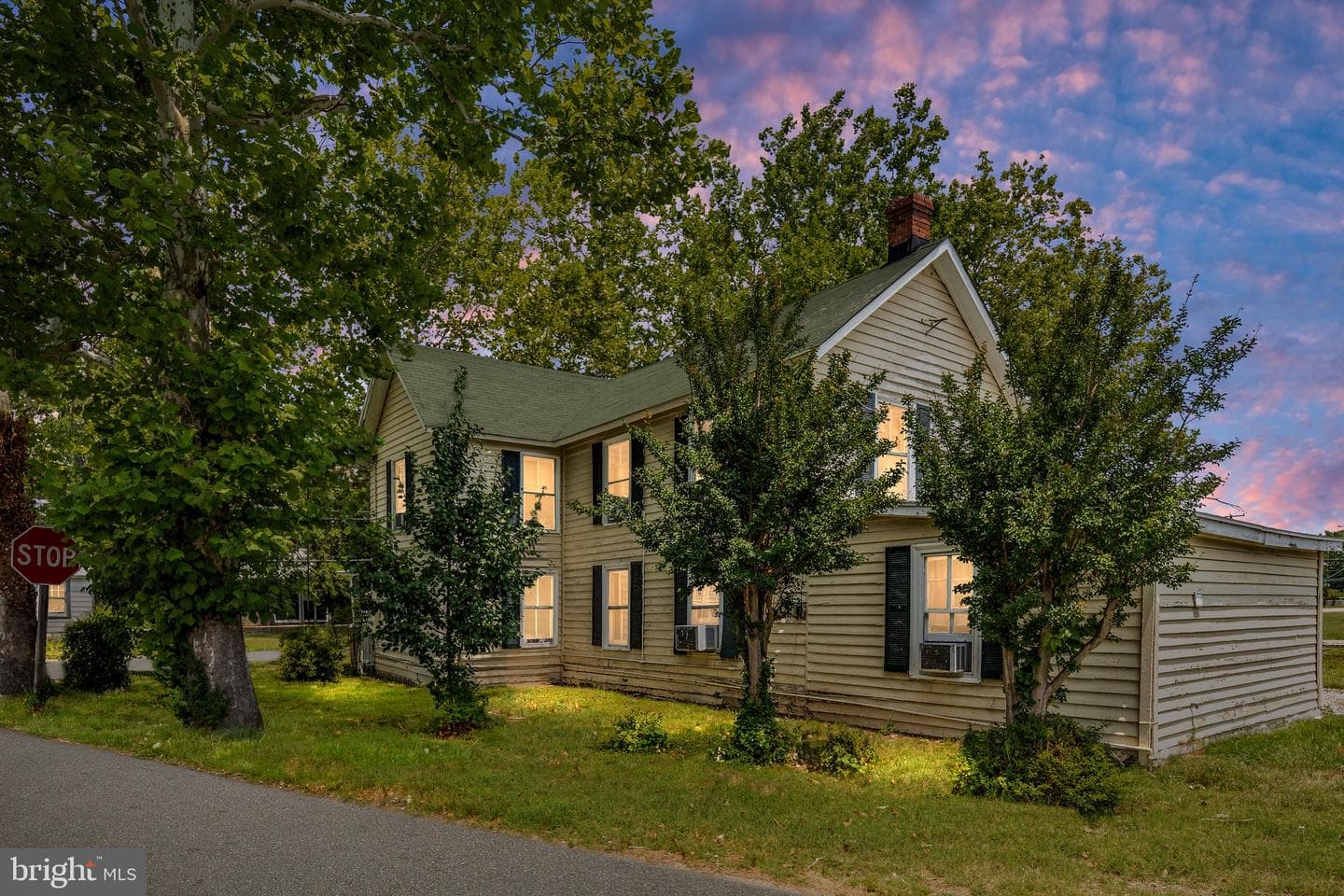 120 Boundary Street photo 36
