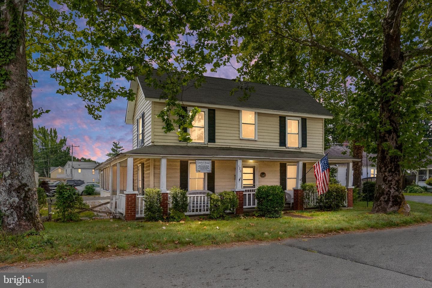 120 Boundary Street photo 38