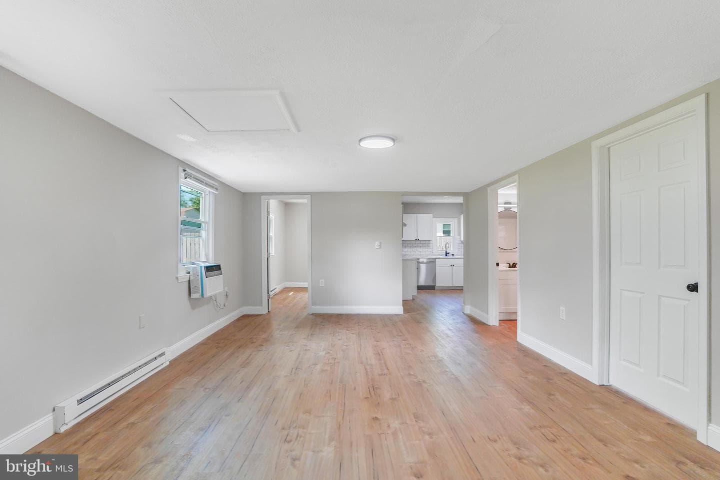 227 Dale Drive photo 3