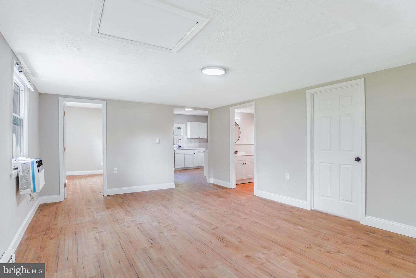 227 Dale Drive photo 4