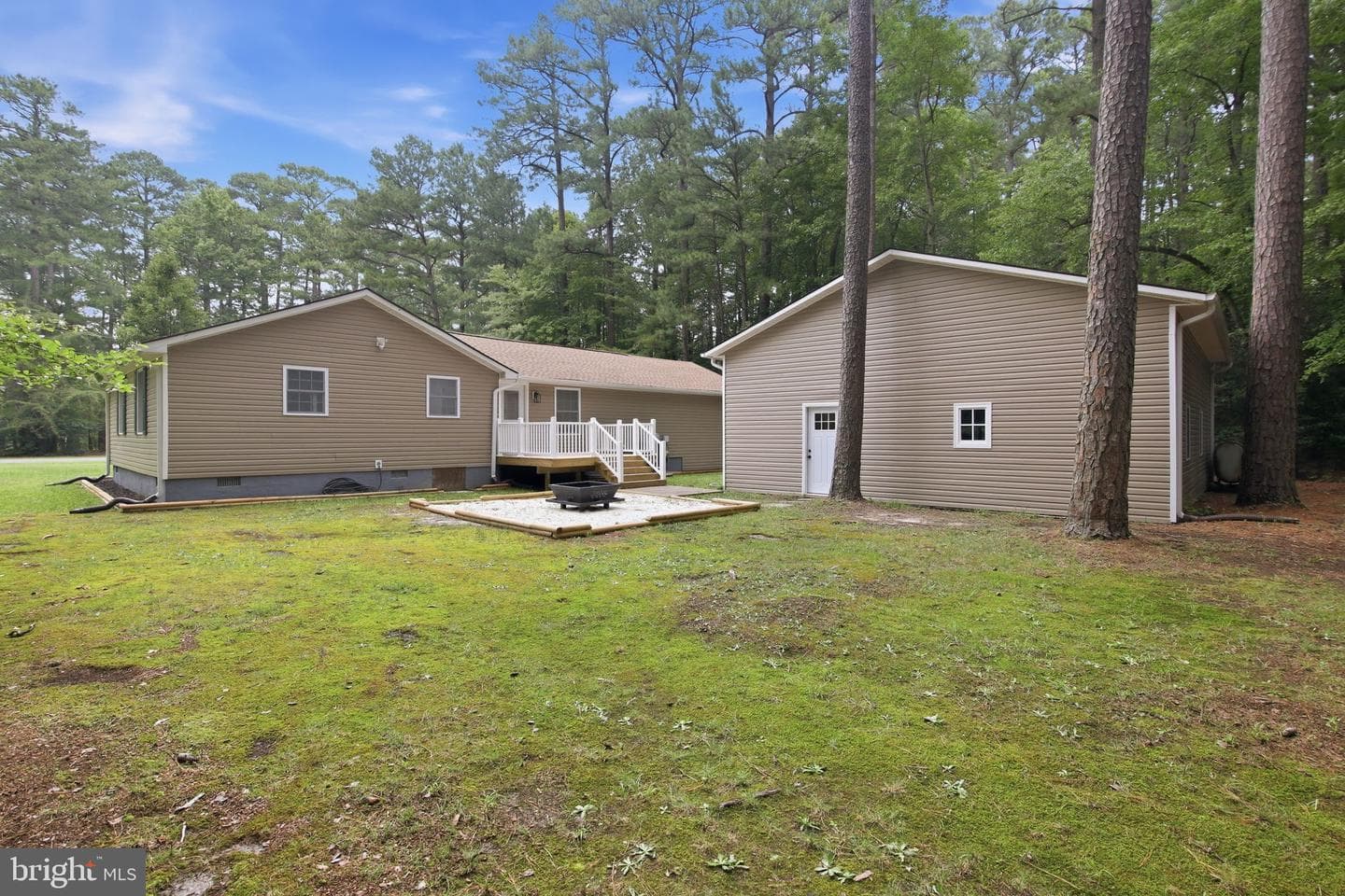 105 Pelican Way photo 3