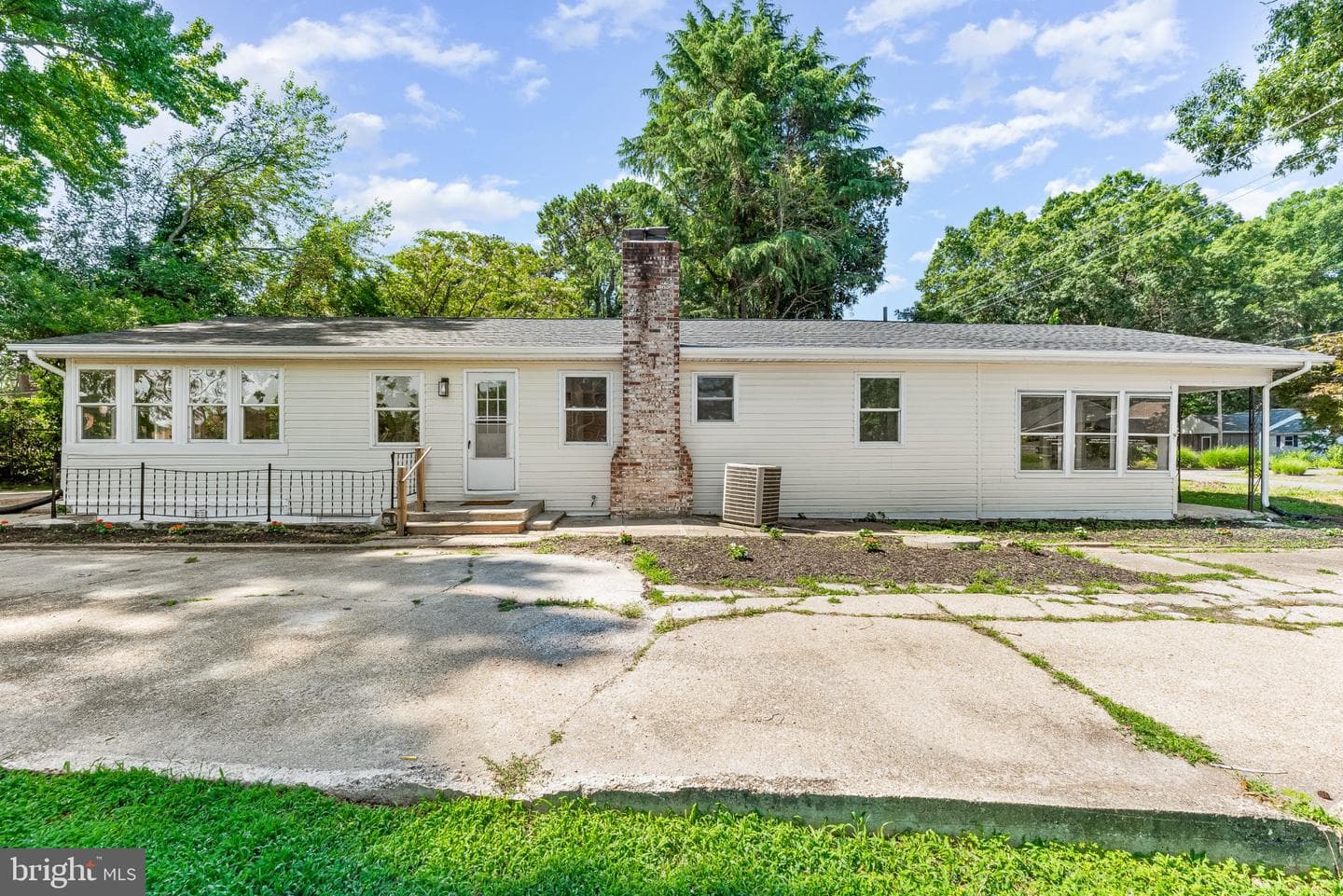 1228 Holly Vista Drive, Colonial Beach