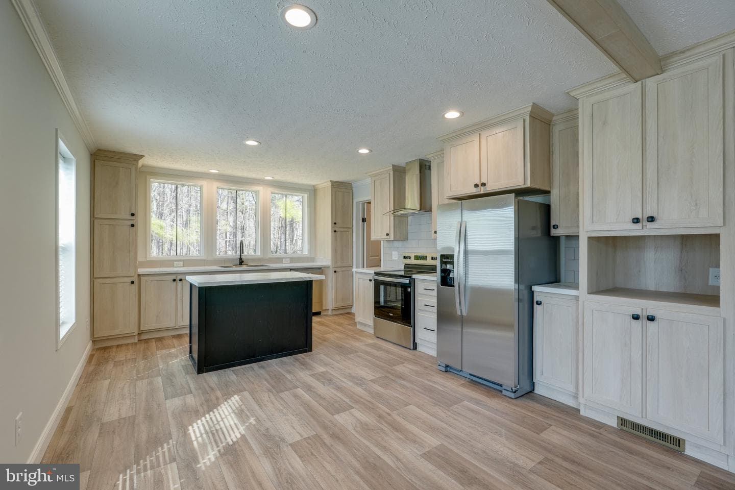 332 Morris Lane photo 1