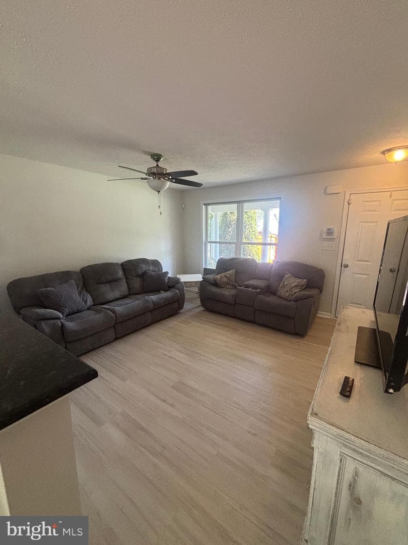419 Latane Drive photo 3