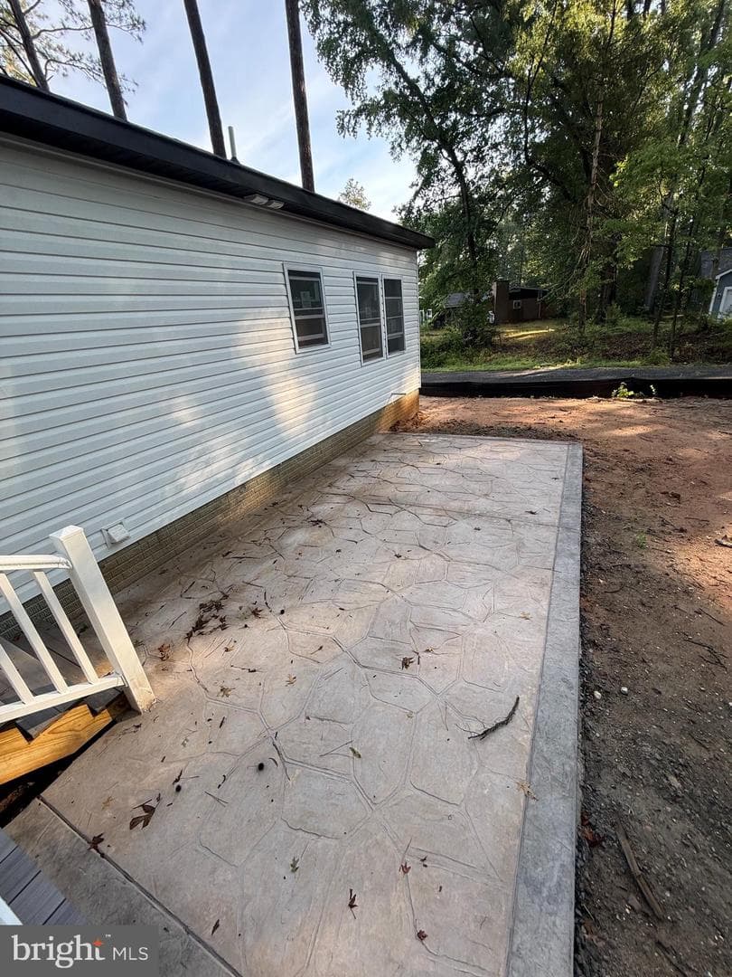105 Circle Lane photo 3