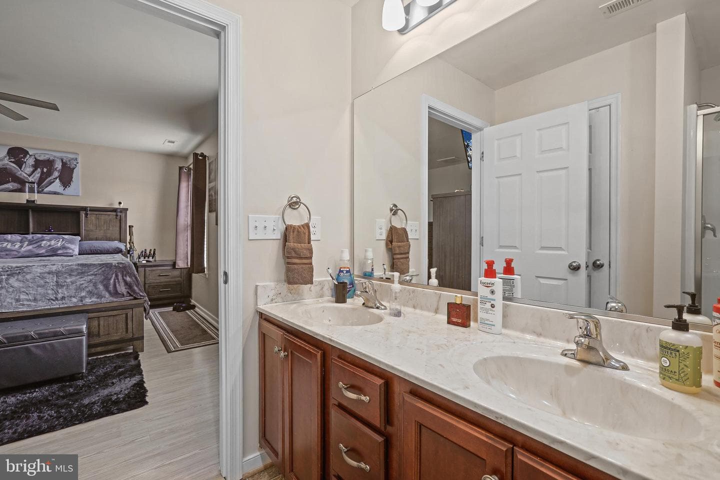 84 Cove Lane photo 26