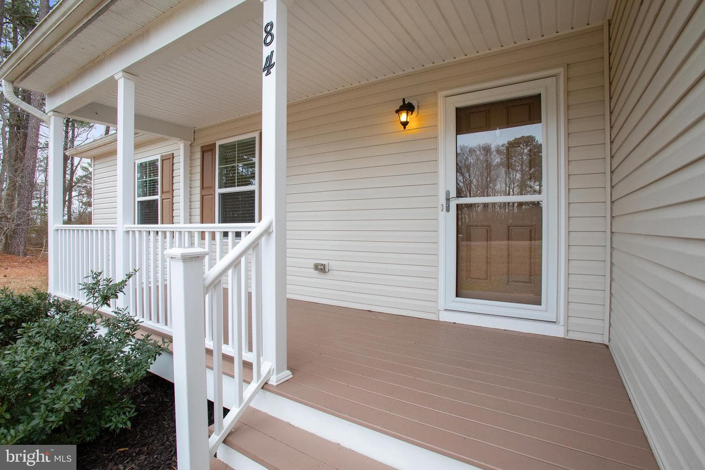 84 Cove Lane photo 4