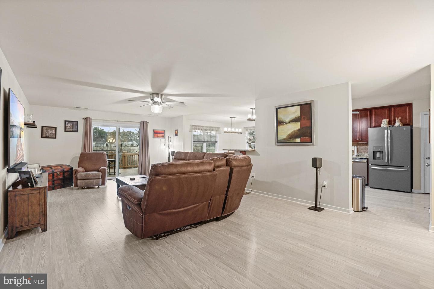 84 Cove Lane photo 7