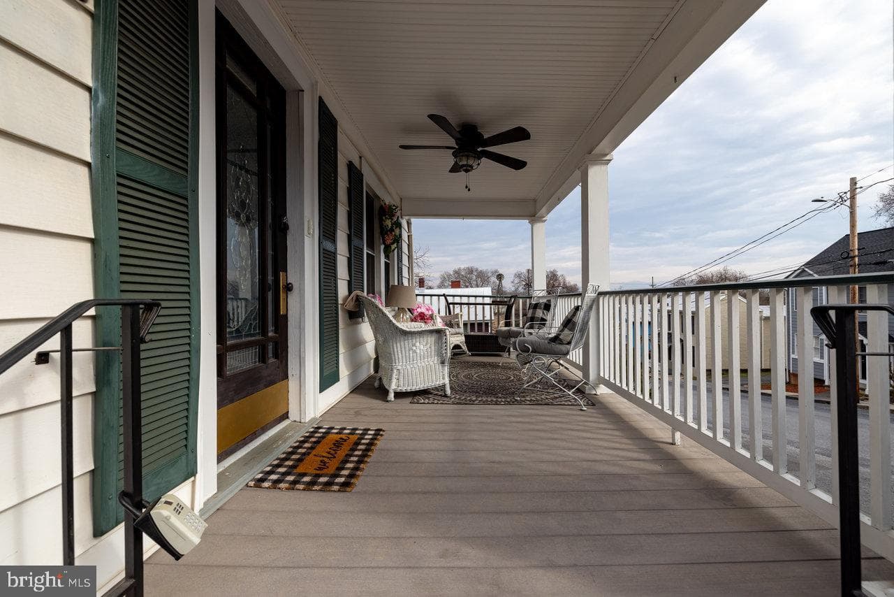 110 E Germain Street photo 36