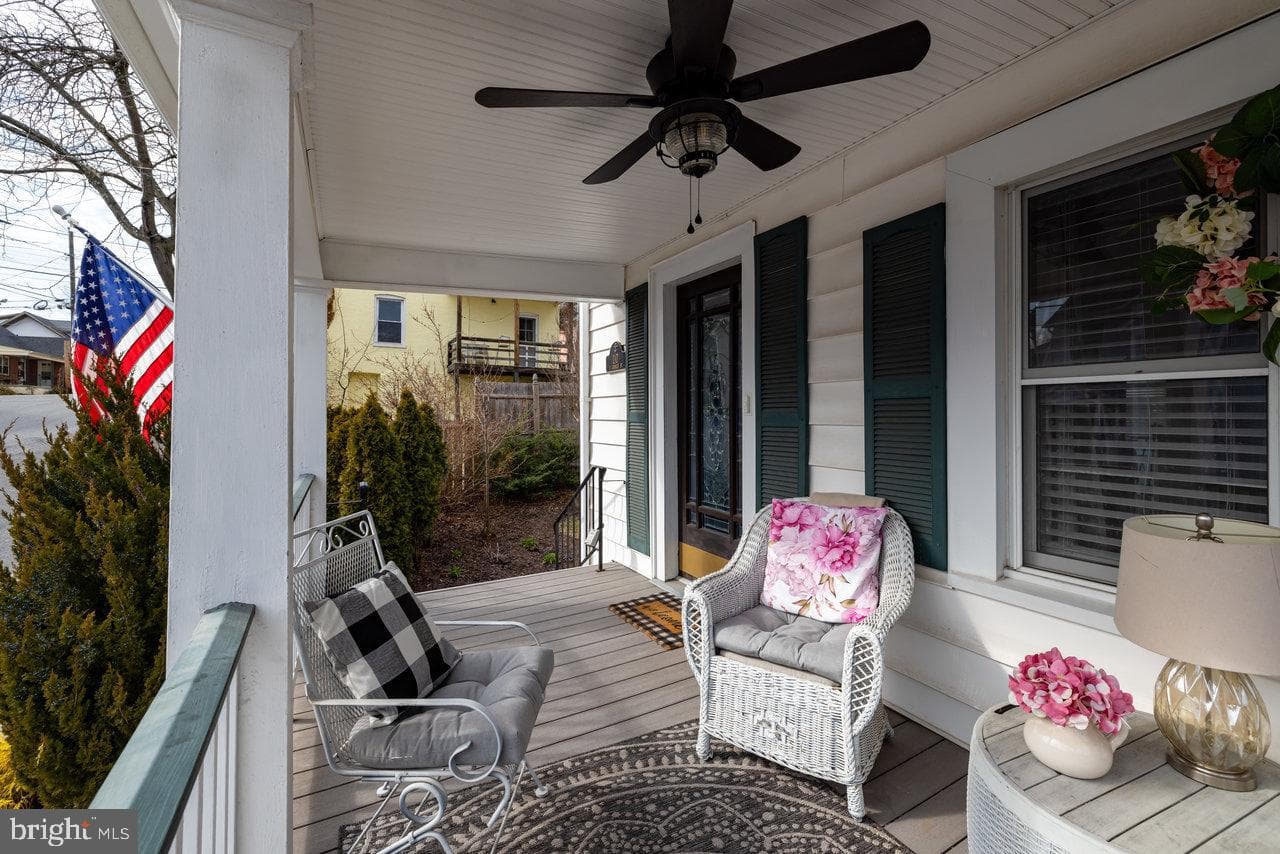 110 E Germain Street photo 38