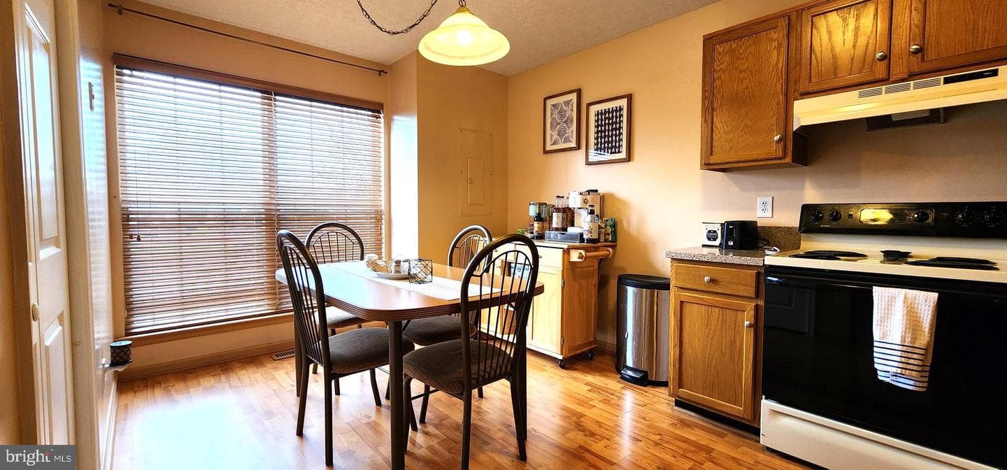 2945 Sorrell Court photo 4