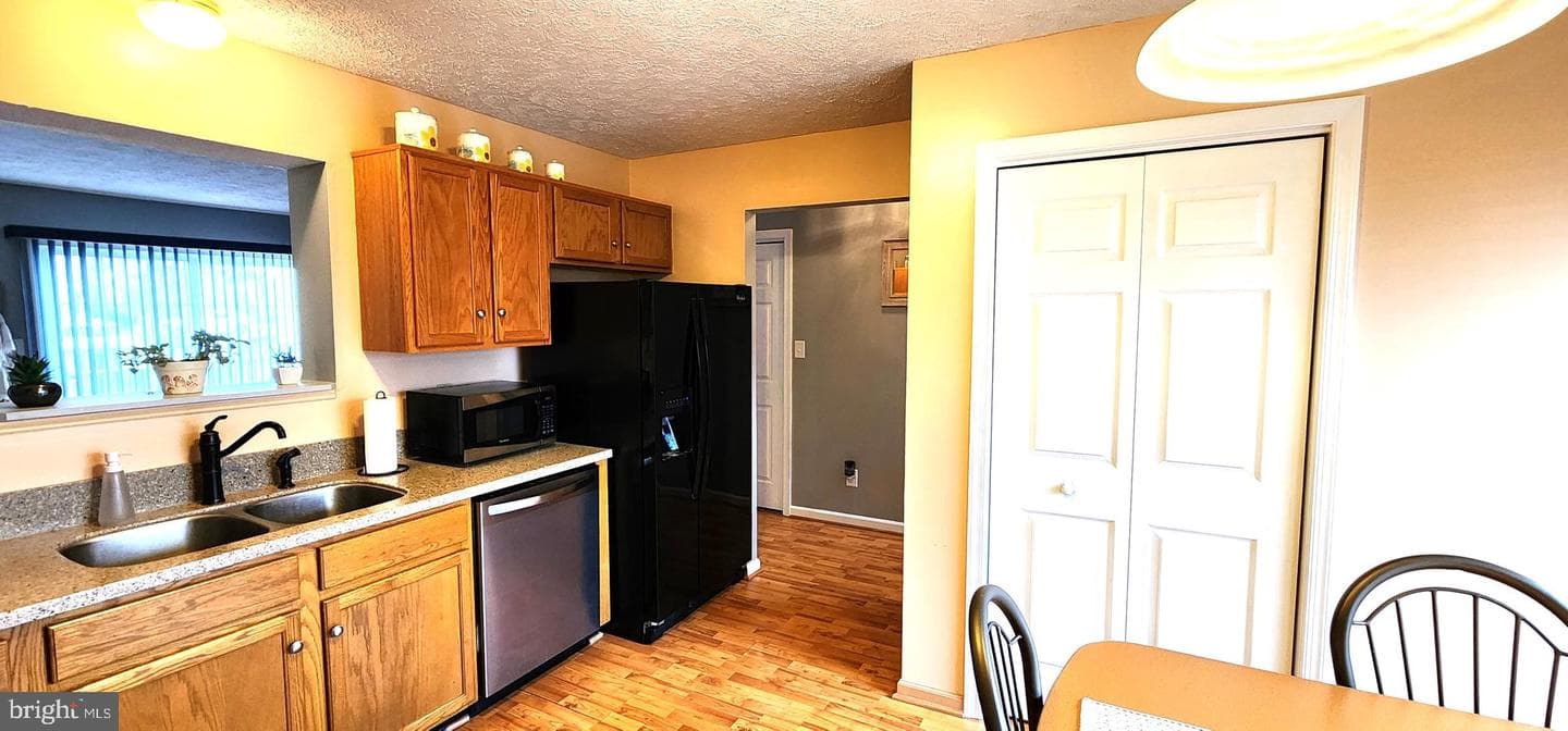 2945 Sorrell Court photo 6
