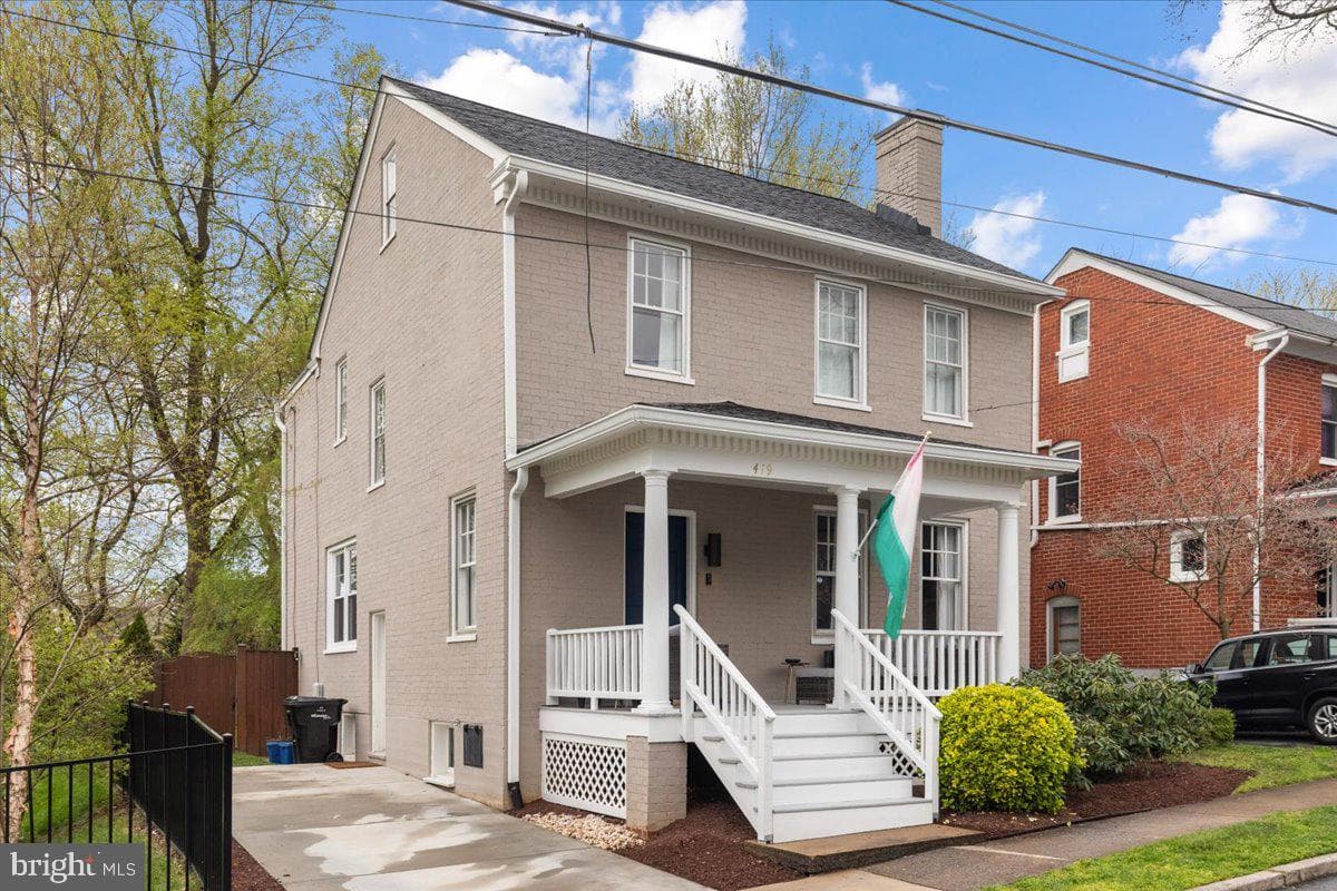 419 W Cecil Street