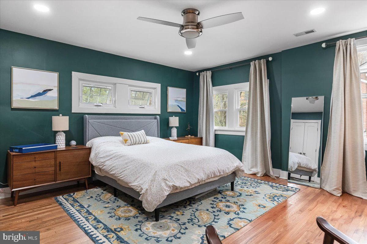 419 W Cecil Street photo 18