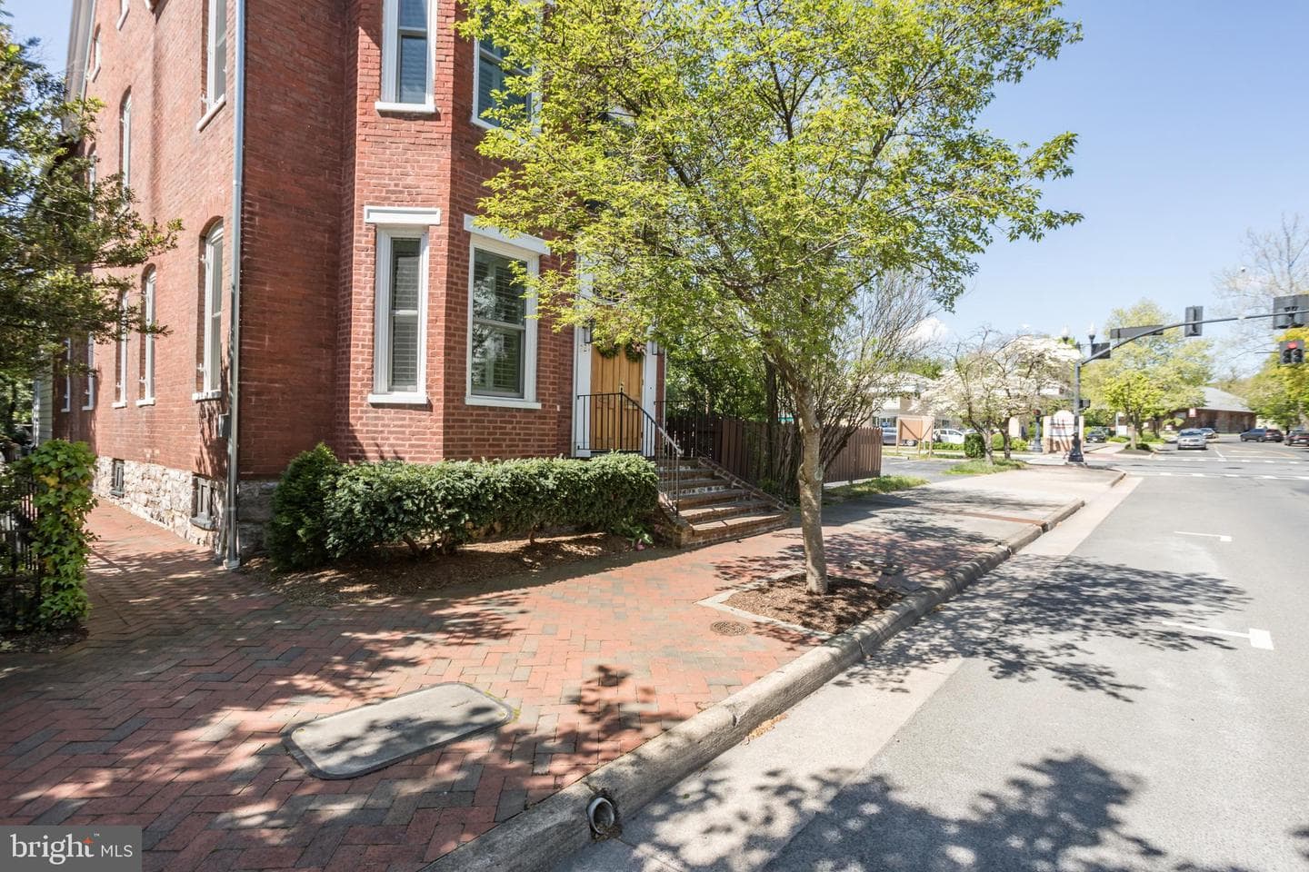221 W Boscawen Street photo 5