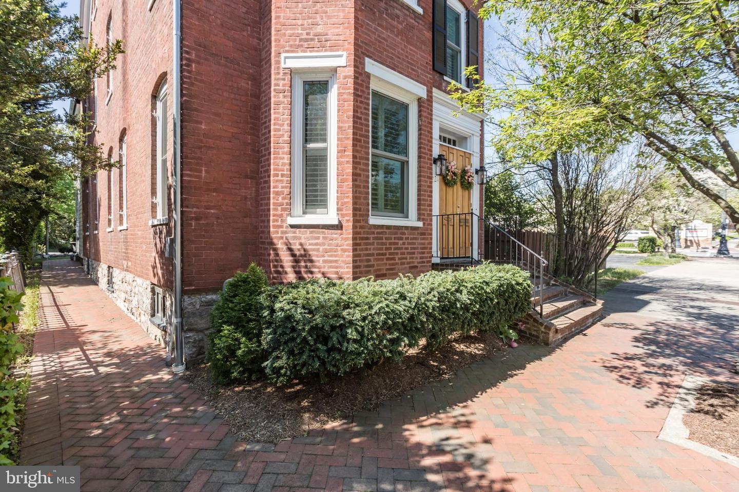 221 W Boscawen Street photo 6