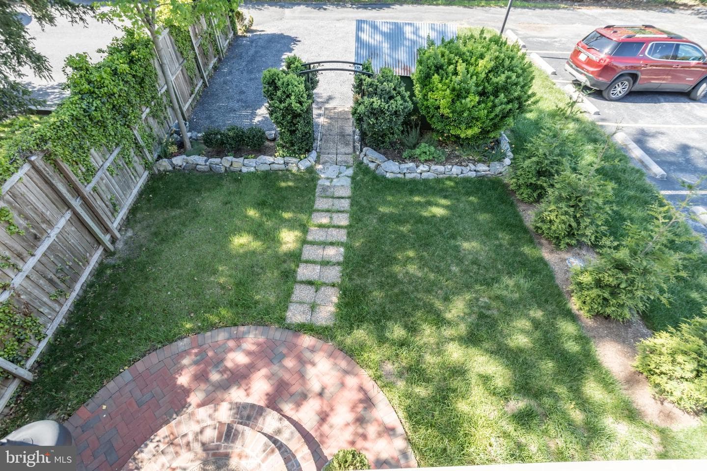 221 W Boscawen Street photo 66