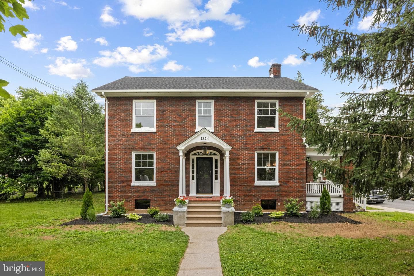 1324 Valley Avenue photo 5
