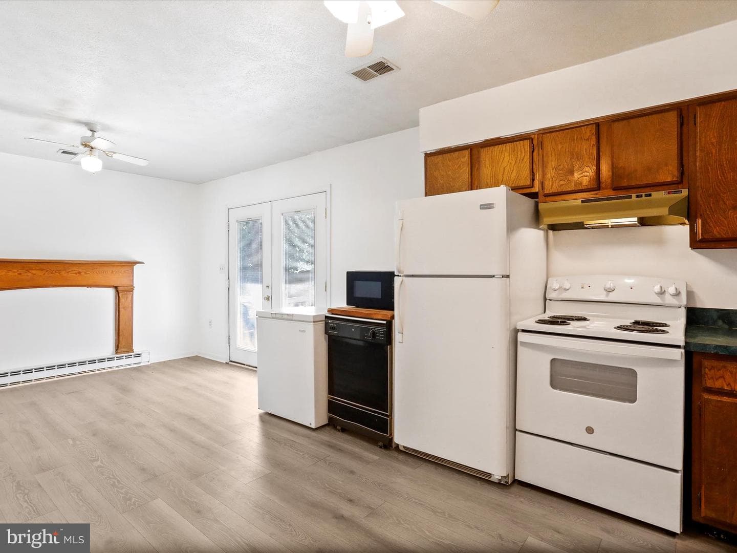 705 Butler Avenue photo 23